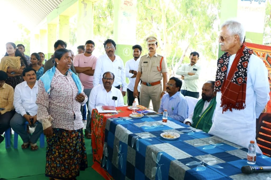 Telangana formers commission in Nalgonda : రైతు సంక్షేమ కమిషన్ చైర్మన్ కోదండరెడ్డి హెచ్చరిక, రైతులను రై స్ మిల్లులకు పంపిస్తే సంబంధిత అధికారులే బాధ్యత