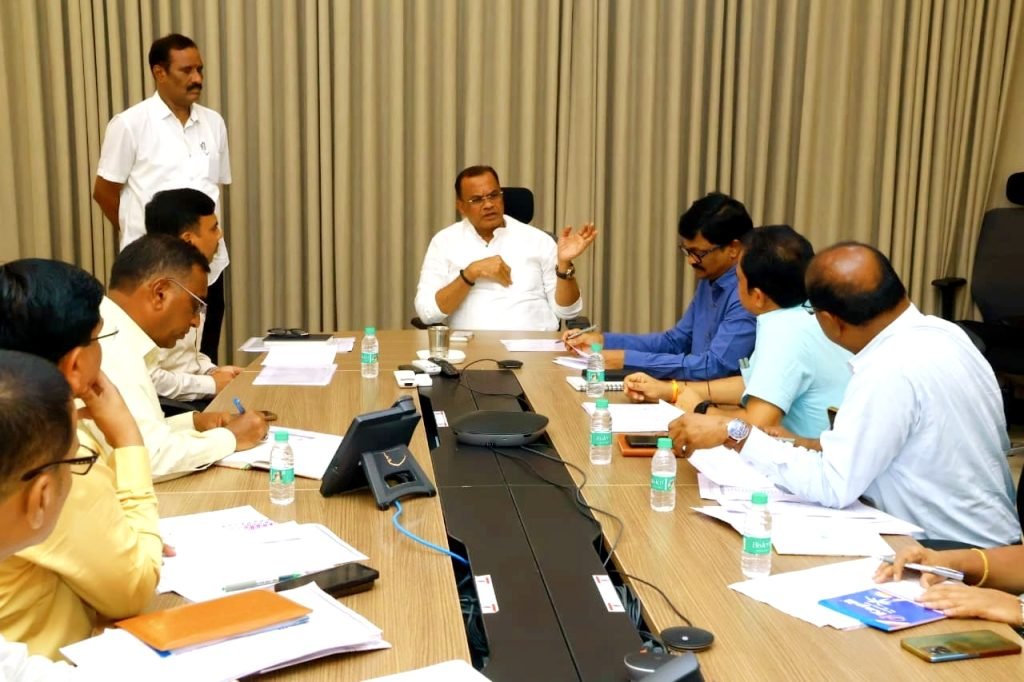 Minister Komatireddy venkatreddy : మంత్రి కోమటిరెడ్డి వెంకటరెడ్డి కీలక ఆదేశo, సాంకేతిక పరిజ్ఞానంతో యుద్ధప్రాతిపదిక ధాన్యం కొనుగోలు