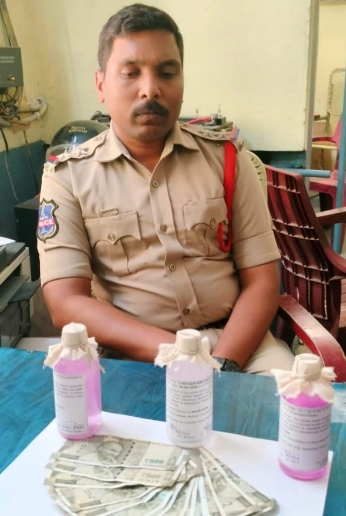 Nizamabad ACB Subinspector arrested: బిగ్ బ్రేకింగ్, బోధన్ పోలీస్ స్టేషన్ లో ఏసీబీ దాడులు, ఎస్సై భాస్క రాచారి అరెస్ట్ 