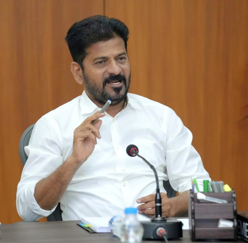 CM Revanth Reddy : బిగ్ బ్రేకింగ్, సీఎం రేవంత్ కీలక ఆ దేశం, ఈ ఏడాది యధావిధిగా ఇం ట‌ర్మీడియ‌ట్ ప్ర‌వేశాలు చేపట్టండి