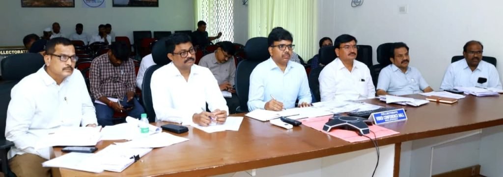 Nalgonda Collector Chandrasekhar : నల్లగొండ కలెక్టర్ చంద్రశేఖర్ అల్టి మేటం, మిల్లుల్లో ధాన్యం దిగుమ తిలో జాప్యంపై ఇక కఠినచర్యలు