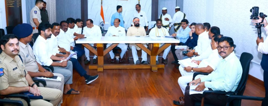 Minister Uttam Kumar Reddy altimate order  : మంత్రి ఉత్తమ్ కీలకఆదేశం, పక్కాపది రోజుల్లో అన్నిరకాల వాహనాలతో ధాన్యం సేకరణ ముగించాలి 