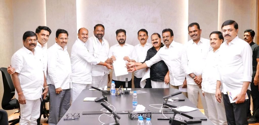 CM Revanth Reddy : సీఎం రేవంత్ కీలక ఆదేశo, యుద్ధ ప్రాతిపదికన పాలమూరు, రంగారెడ్డి ఎత్తిపోతల భూసేకరణ పూర్తి