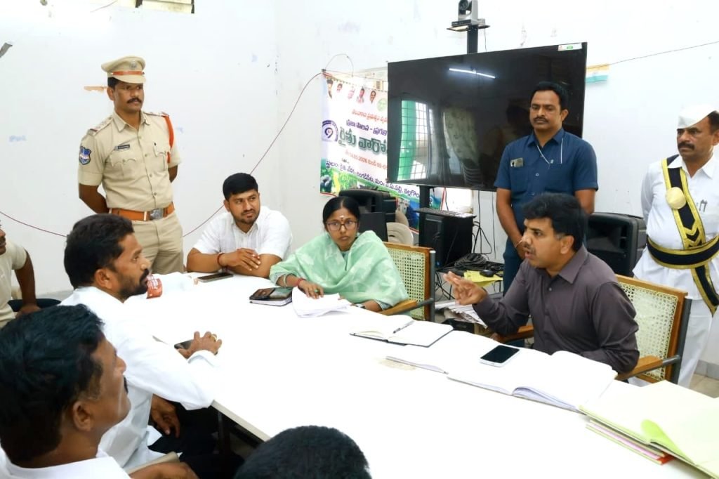Nalgonda Collector Chandrasekhar : బిగ్, బ్రేకింగ్, నల్లగొండ కలెక్టర్ వా ర్నింగ్, కొనుగోలు చేసిన వెంటనే మిల్లులకు ధాన్యం రవాణా కావా ల్సిందే 
