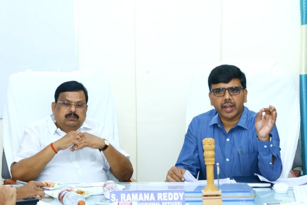 Nalgonda district collecter chandhrasekhar: నల్లగొండ కలెక్టర్ చంద్రశేఖర్ అల్టిమేటం, యాసంగి ధాన్యం కొనుగోళ్లు వేగవంతం చేయాల్సిందే