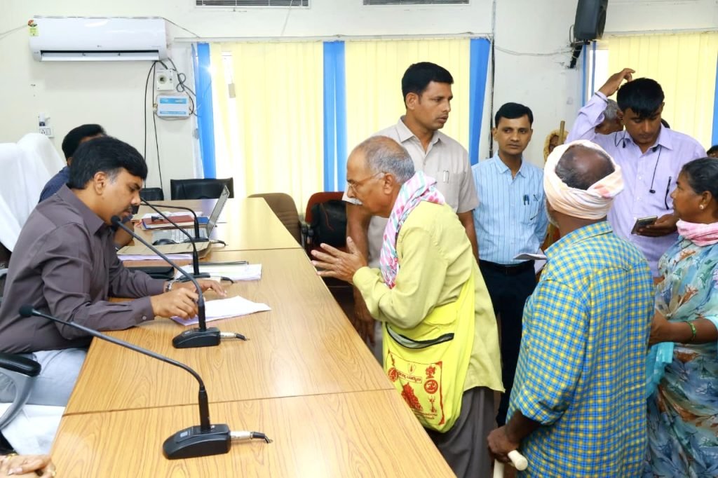 Nalgonda Collector Chandrashekhar : నల్లగొండ కలెక్టర్ చంద్రశేఖర్ అప్పీ ల్, ప్రత్యేక ప్రజావాణిని దివ్యాంగు లు సద్వినియోగపర్చుకోవాలి