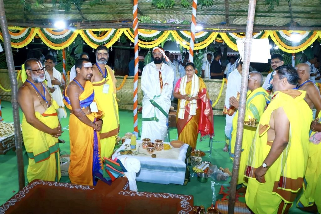 Varuna Yagam at Nagarjuna Sagar : కృష్ణమ్మ తీరాన ఆధ్యాత్మిక త రంగాలు,సాగర్‌లో వైభవంగా ‘వరుణ యాగం’ ప్రారంభం