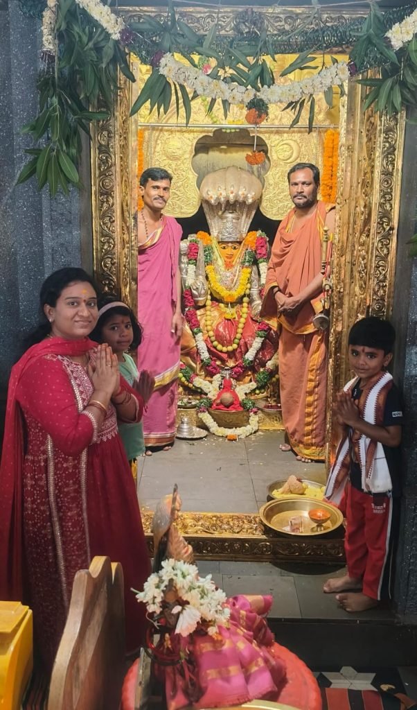 Nalgonda Collector chandrashekhar family : ధర్వేశిపురం రేణుకా ఎల్లమ్మ సన్నిధిలో కలెక్టర్ కుటుంబం